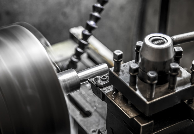 機械零件加工采用新型設(shè)備來定制發(fā)動機汽缸蓋生產(chǎn)效率翻倍