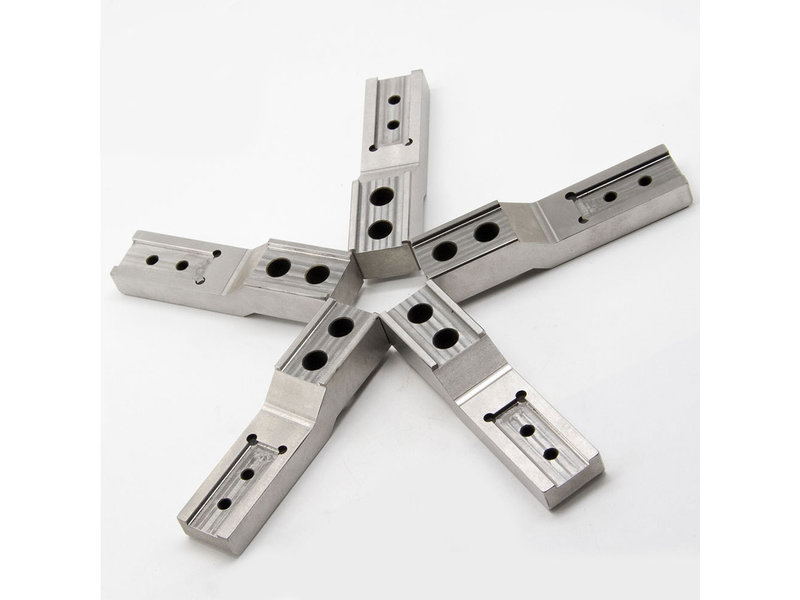 CNC精密零件生產(chǎn)